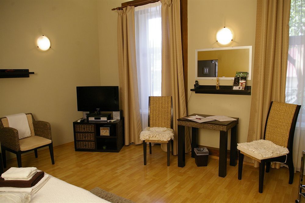 City Residence Apartment Hotel Кошице Экстерьер фото